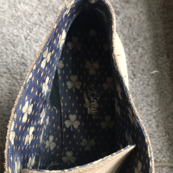 Suede boots - Picture 4 of 4